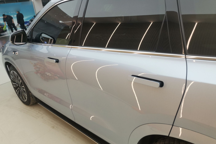 鸿蒙智行 问界M7 2024款 1.5T 智驾四驱Max版 5座车身外观4