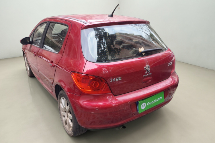 标致307 2013款 两厢 1.6L 手动舒适版车身外观5