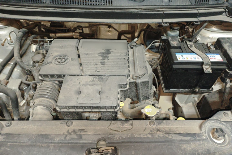 中华V3 2015款 1.5L 手动舒适型局部细节24