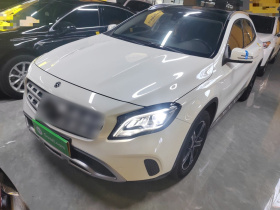 奔驰GLA 2018款 GLA 200 时尚型