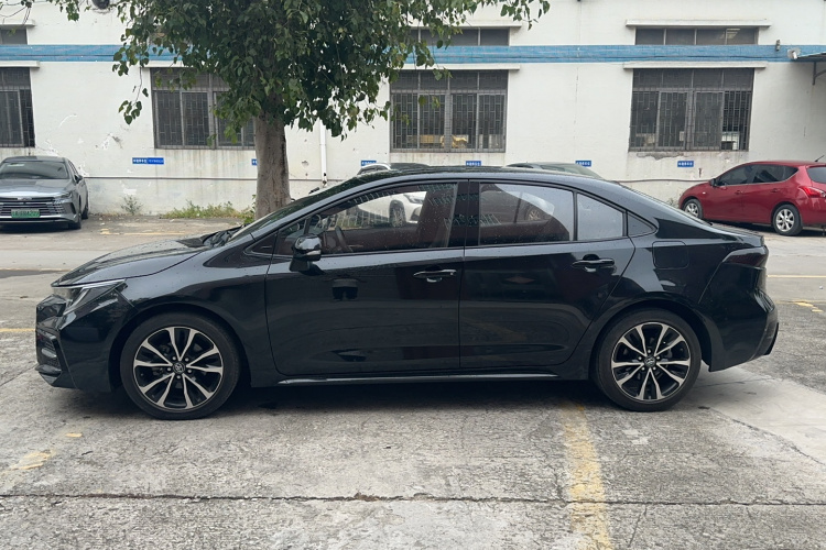 丰田 雷凌 2021款 185T CVT运动版车身外观6002