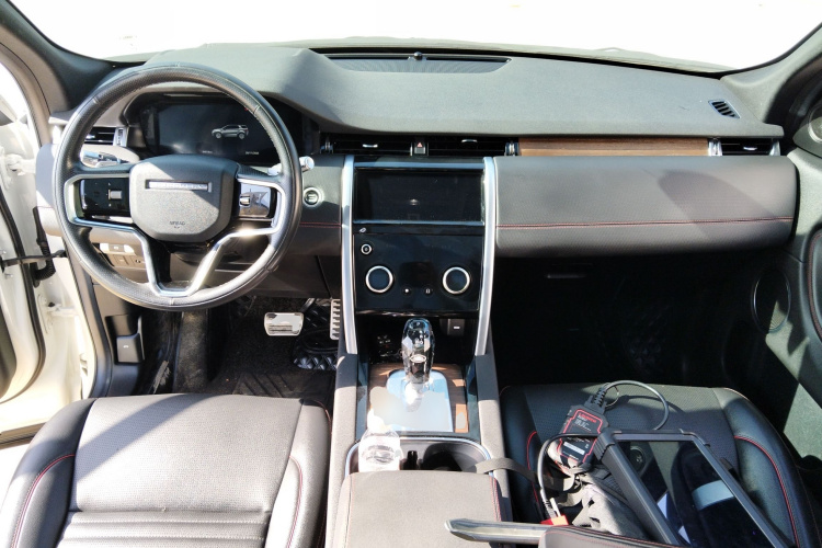 路虎 发现运动版 2022款 改款 249PS R-Dynamic S 性能版 5座中控内饰12