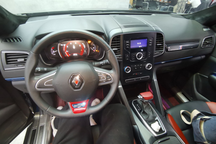 雷诺 科雷傲 2017款 2.0L 两驱舒适版中控内饰12