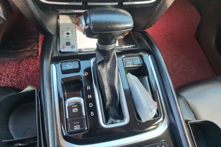 广汽传祺 传祺GS8 2017款 320T 两驱豪华智联版（七座）局部细节18