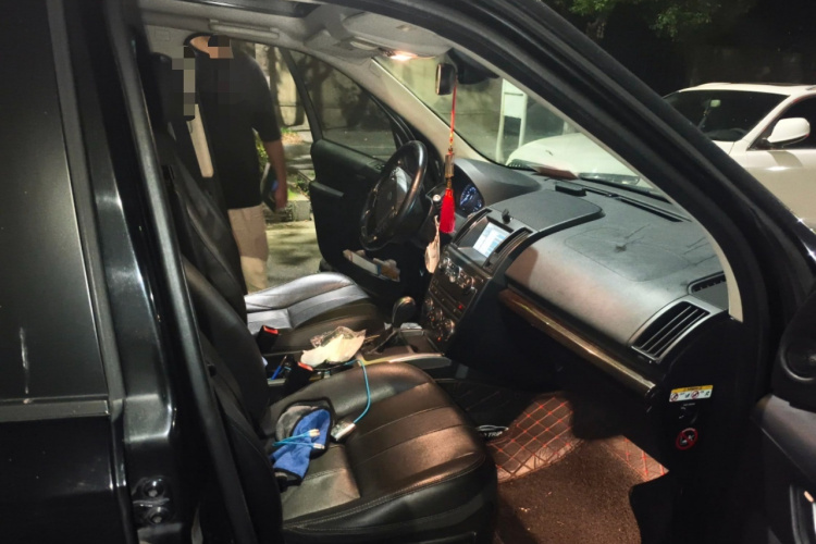 路虎 神行者2 2013款 2.0T Si4 SE汽油版局部细节9005