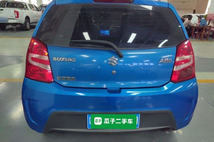 铃木 奥拓 2013款 1.0L 自动豪华型车身外观6004