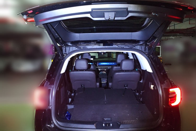 福特 探险者 2024款 2.3T EcoBoost 四驱钛金版 6座局部细节23