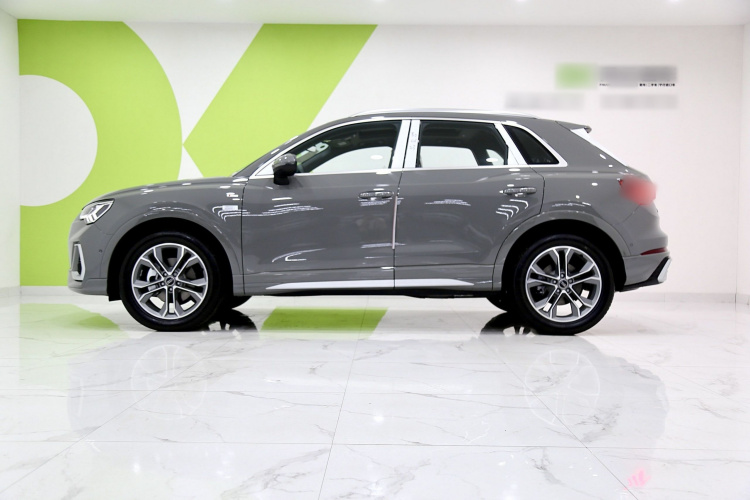 奥迪Q3 2024款 40 TFSI 时尚动感型车身外观6002