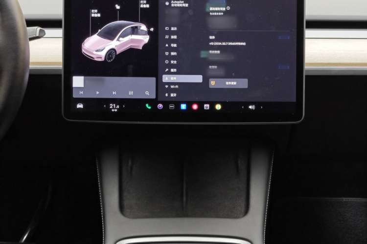 特斯拉 Model Y 2021款 标准续航后驱版中控内饰7013