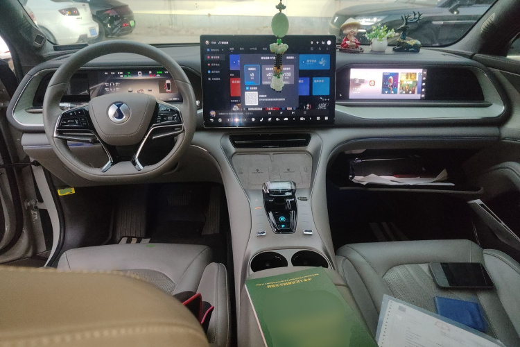腾势N7 2023款 长续航性能版中控内饰12