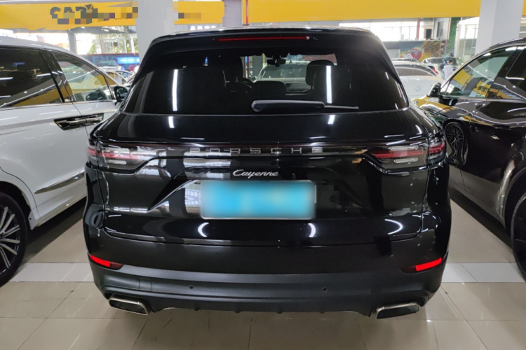 保时捷 2019款 Cayenne 3.0T车身外观6