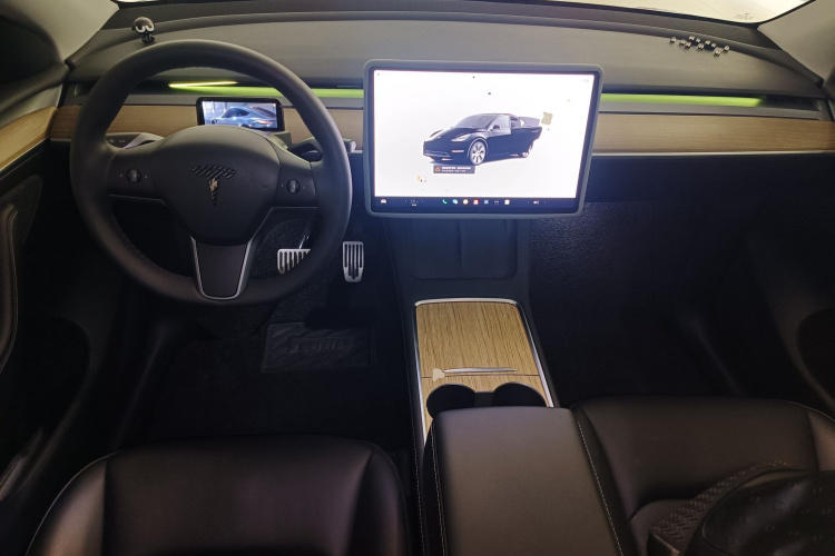 特斯拉 Model Y 2022款 后轮驱动版中控内饰12