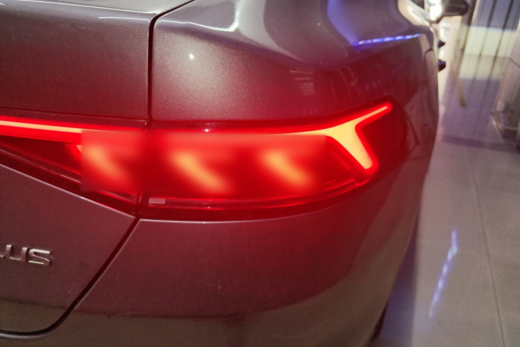 比亚迪 秦PLUS 2024款 荣耀版 EV 510KM领先型车身外观9