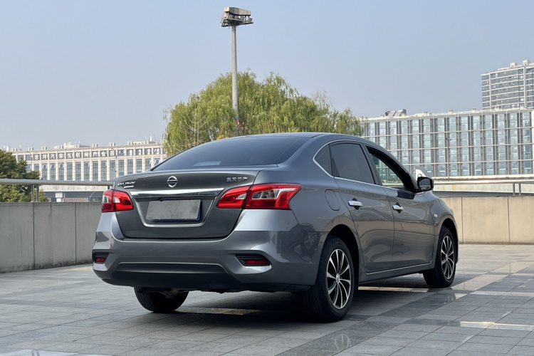 日产 轩逸 2024款 经典 1.6XE CVT舒适版车身外观6006