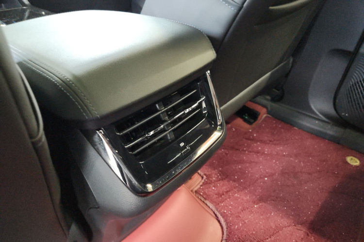 福特 领睿 2023款 EcoBoost 170 尊领型局部细节9004