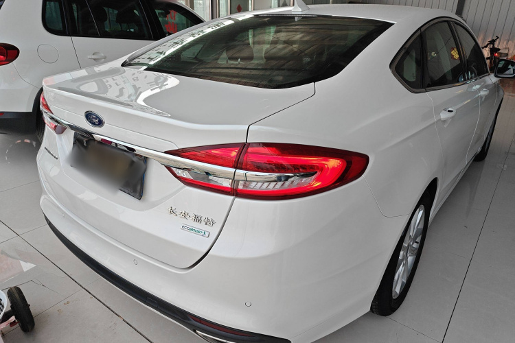 福特 蒙迪欧 2018款 EcoBoost 180 时尚型车身外观6004