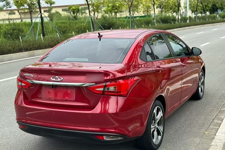 奇瑞 艾瑞泽5 2019款 改款PRO 1.5L CVT青春版 国VI车身外观6002