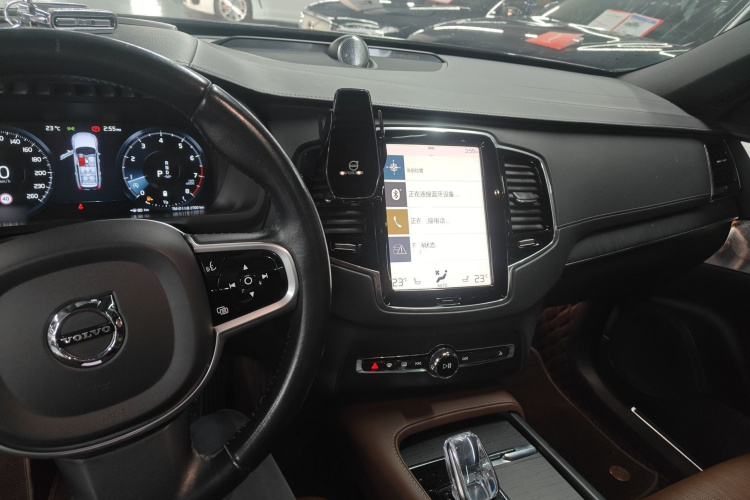 沃尔沃XC90 2021款 B6 智雅豪华版 7座中控内饰7002