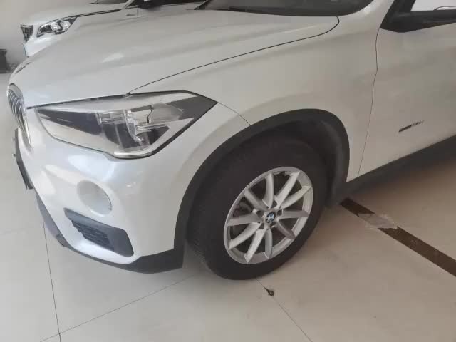 宝马X1 2016款 sDrive18Li 时尚型实拍1