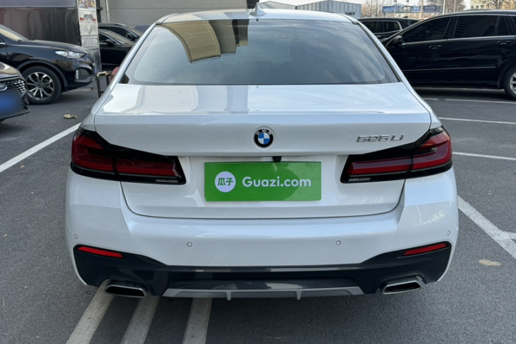 宝马5系 2022款 改款二 525Li M运动套装车身外观6001