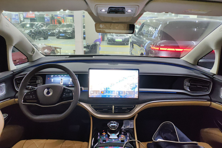 腾势D9 2024款 DM-i 980 四驱旗舰型中控内饰12