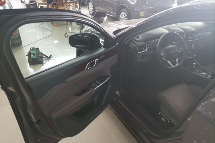 领克02 2019款 高能版 2.0T 自动两驱耀Pro版 国VI中控内饰20