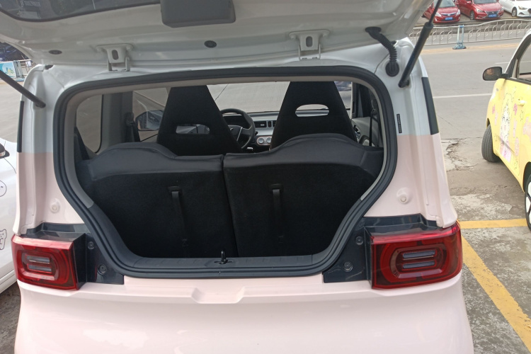 五菱汽车 宏光MINIEV 2021款 马卡龙时尚款 三元锂机舱底盘23