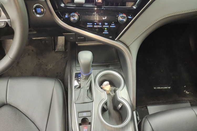 丰田 凯美瑞 2023款 2.0G 豪华版局部细节18