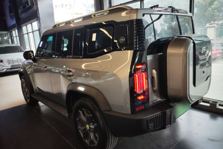 捷途山海 捷途旅行者C-DM 2024款 C-DM 129KM 林野版车身外观4