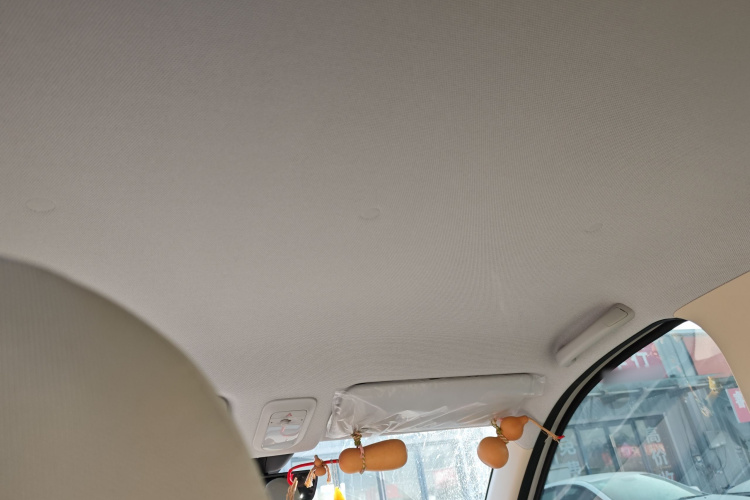 五菱汽车 宏光MINIEV 2025款 四门版 进阶款中控内饰22