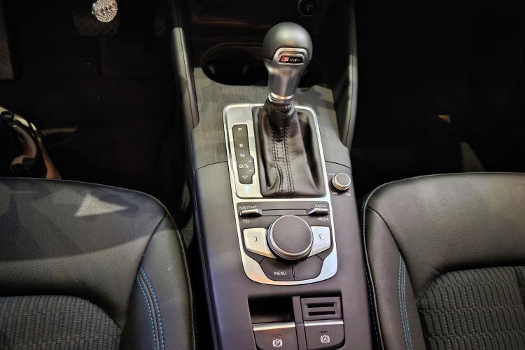 奥迪A3 2020款 Limousine 35 TFSI 时尚型 国VI中控内饰7003