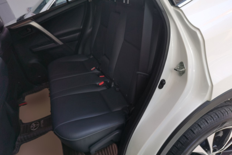 丰田 RAV4荣放 2015款 2.5L 自动四驱精英版中控内饰7004
