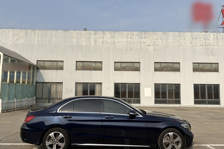 奔驰C级 2020款 C 260 L 运动版车身外观6012