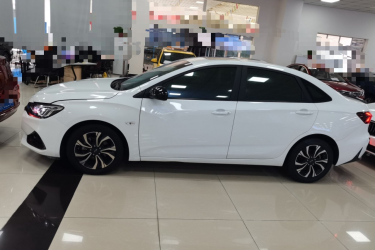 雪佛兰 科鲁泽 2020款 轻混 RS 330T 自动畅快版车身外观4