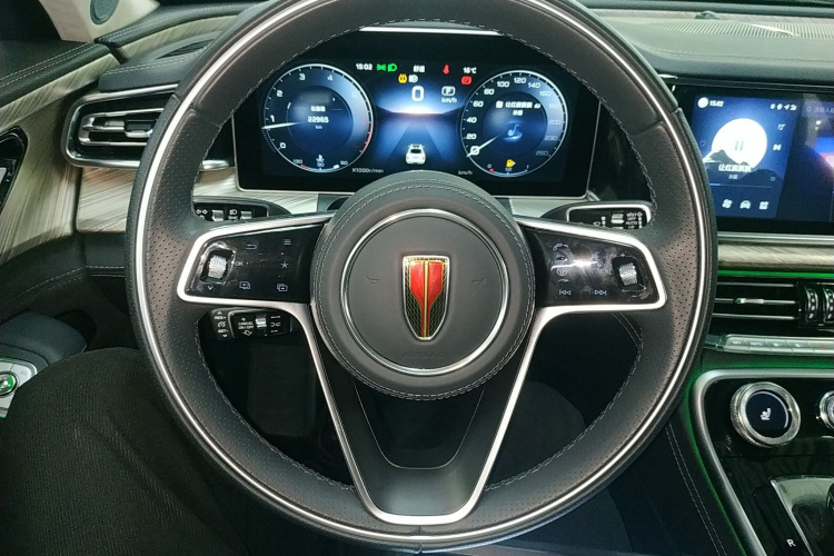 红旗H9 2020款 3.0T 智联旗领四座版中控内饰13