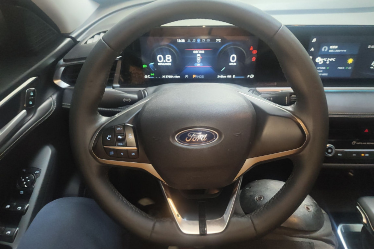 福特 福睿斯 2021款 1.5L 自动钻石版中控内饰13