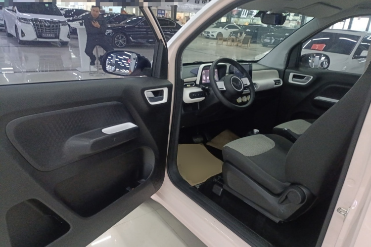 五菱汽车 宏光MINIEV 2024款 第三代 215km 进阶版中控内饰20