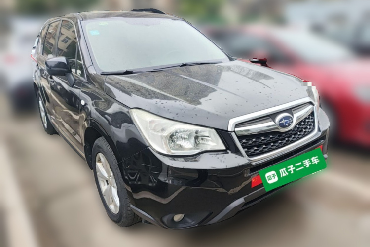 斯巴鲁 森林人 2014款 2.0i 自动豪华版车身外观3