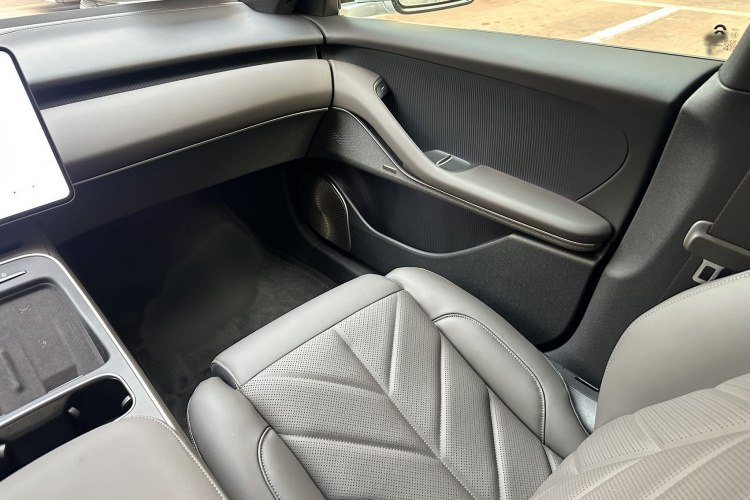 蔚来ET5 2025款 75kWh中控内饰7003