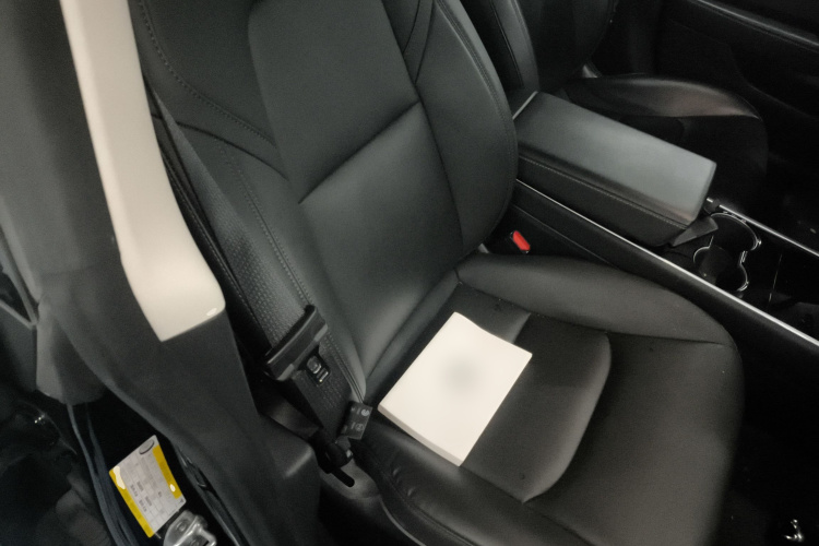 特斯拉 Model 3 2020款 改款 标准续航后驱升级版局部细节41