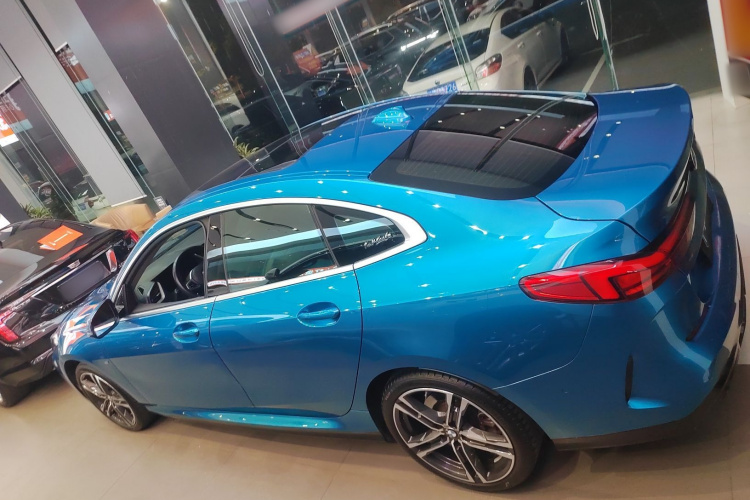 宝马2系(进口) 2021款 225i 四门轿跑车 M运动套装车身外观4