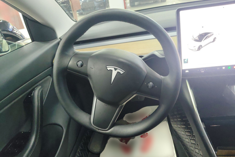 特斯拉 Model 3 2020款 标准续航后驱升级版中控内饰13