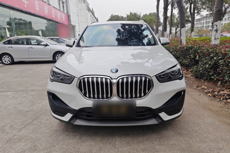 宝马X1 2021款 sDrive25Li 领先型车身外观2