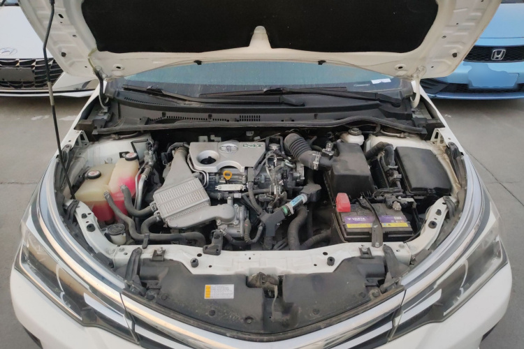 丰田 卡罗拉 2017款 改款 1.2T S-CVT GL-i机舱底盘24
