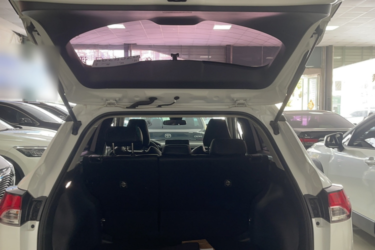 丰田 锋兰达 2022款 2.0L CVT领先版局部细节23