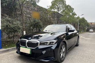 宝马i3 2025款 eDrive 35 L