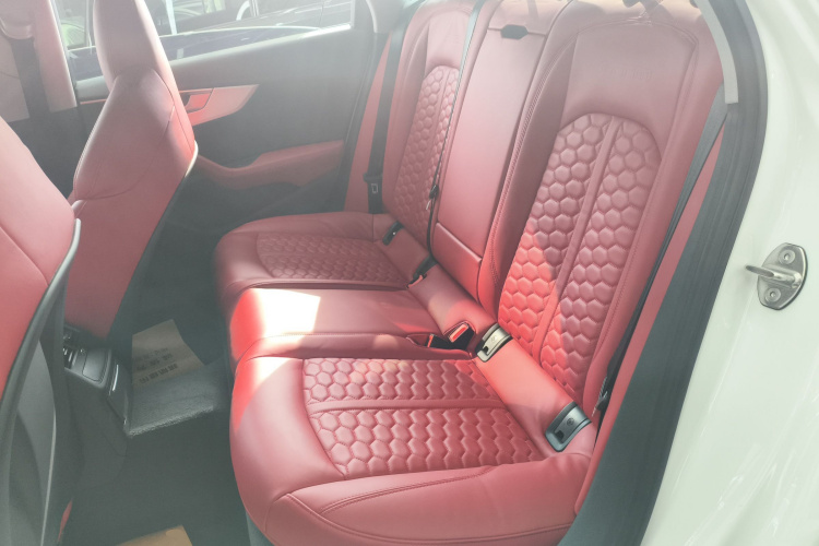 奥迪A4L 2023款 40 TFSI 时尚动感型中控内饰21