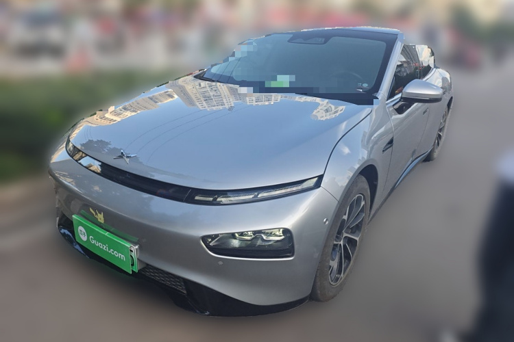 小鹏P7 2022款 480E车身外观1