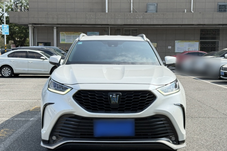 丰田 皇冠陆放 2022款 2.5L HEV两驱精英版车身外观6004