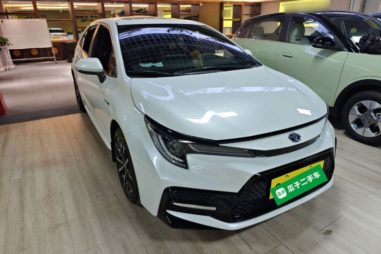 丰田 雷凌 2022款 双擎 1.8H E-CVT运动版车身外观6002